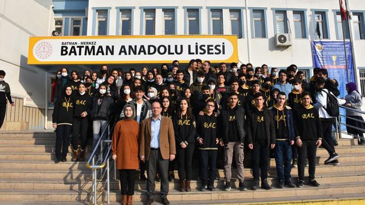 Batman Anadolu Lisesi dünyada 250 okul arasında