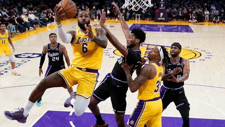 LeBron James yıldızlaştı, Lakers kazandı