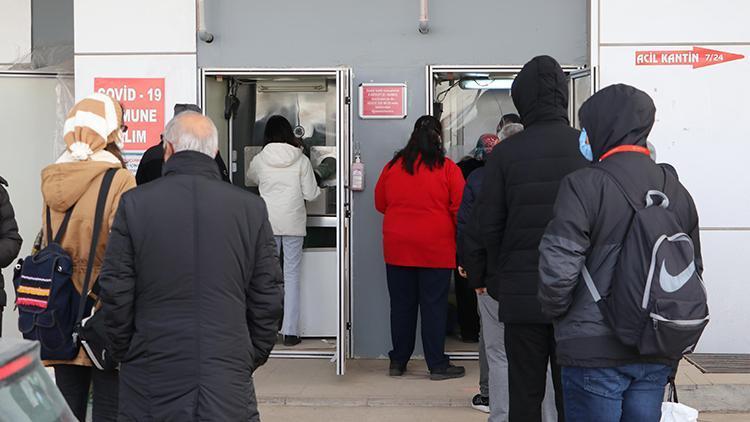 Eskişehir en çok koronavirüs vaka artışı görülen 3 ilden biri oldu, test kuyrukları uzadı