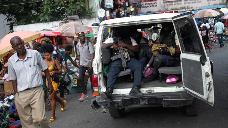 Haiti’de korkunç cinayet: 2 gazeteci diri diri yakıldı