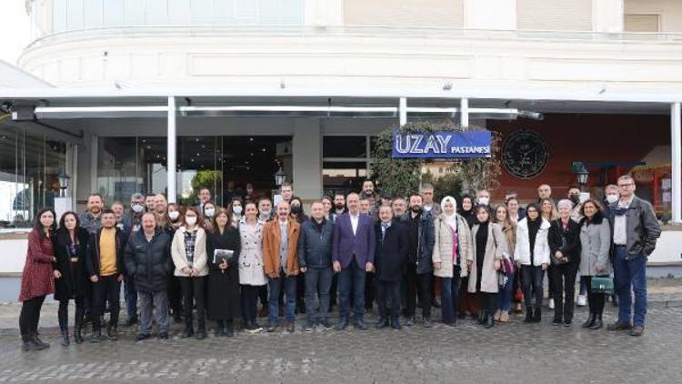 Mudanya Belediye Başkanı Türkyılmaz, gazetecilerle buluştu