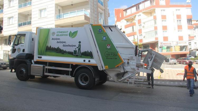 10 bin 400 ton atık ekonomiye kazandırıldı