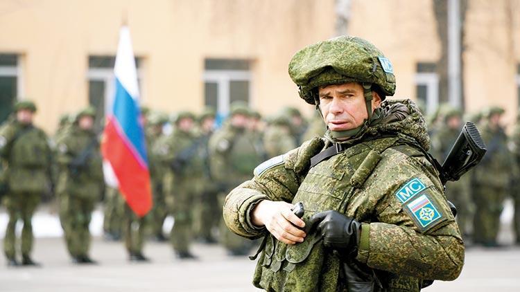 Rus askeri Kazakistan’dan çekilmeye başladı