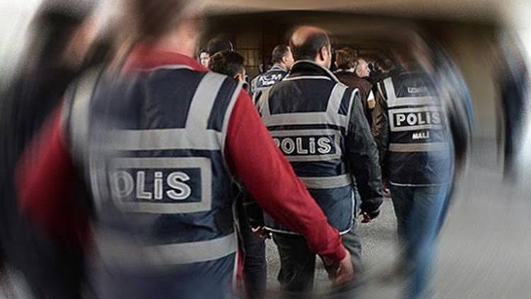 Son dakika... Ankara merkezli 12 ilde FETÖ operasyonu Rütbeleri sökülen emniyet müdürleri için gözaltı kararı