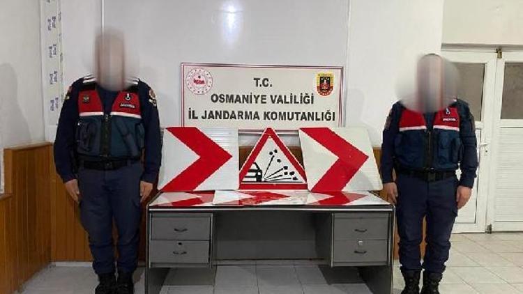 Osmaniye’de trafik işaret levhalarını çalan şüpheli yakalandı