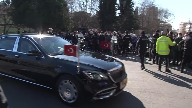 Cumhurbaşkanı Erdoğan cuma namazını İçmeler Merkez Camii’nde kıldı