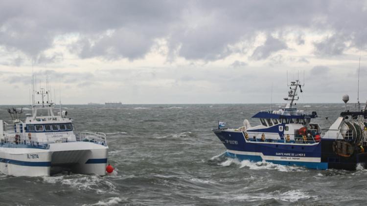 Manş Denizi’nde göçmen botu battı: 1 ölü