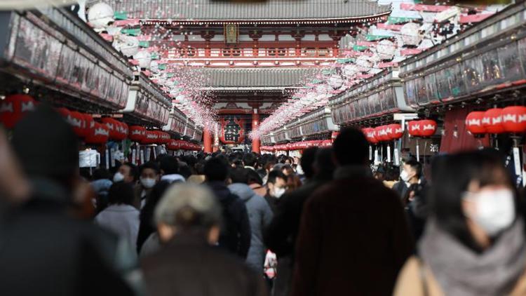 Japonyada artan vakalara rağmen sokaklarda yoğunluk