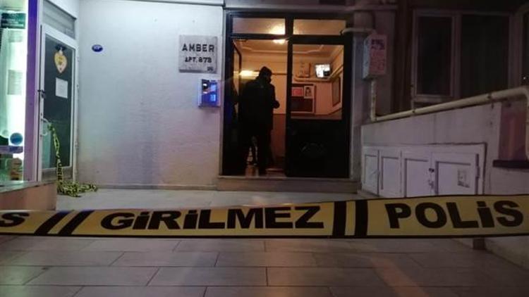 İzmirde korkunç cinayet Ensesinden bıçaklayarak öldürdüler