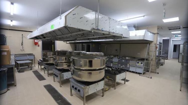 Kartal’da Aşevi ve Gıda Bankası projesi; günlük 3 bin sıcak yemek ulaştırılacak