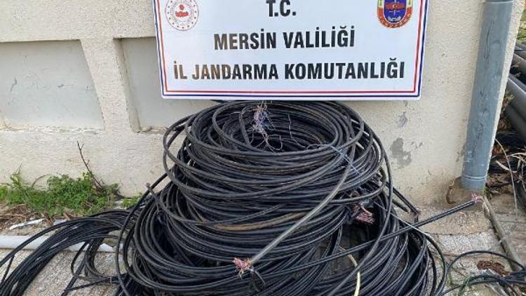 Telefon kablolarını çaldılar