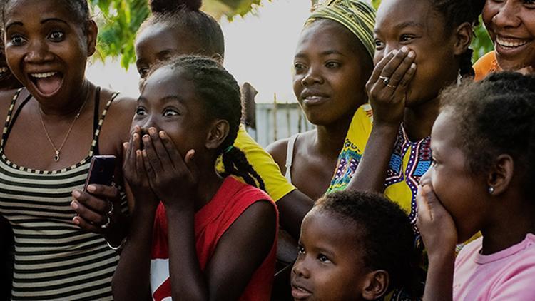 Afrikadan sevindiren haber: Omicron çıktığından itibaren vaka sayıları ilk defa düştü