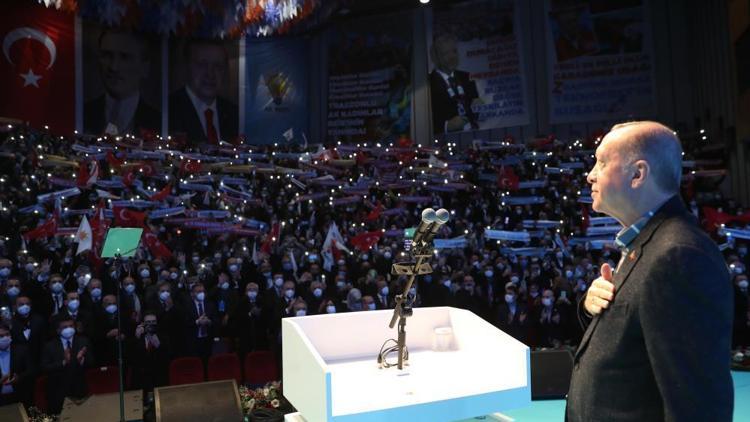 Son dakika... Cumhurbaşkanı Erdoğan: Tarihi bir projeyi hayata geçiriyoruz. Trabzonspor zaman tüneli kuruyoruz