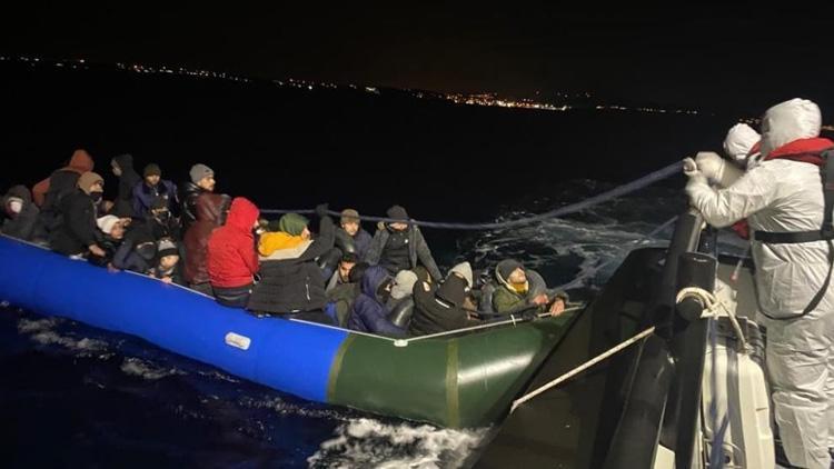 Yunanistan Türk kara sularına itti İzmir açıklarında kurtarıldılar