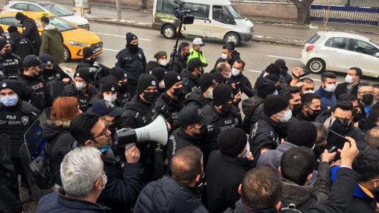 Eğitim İş üyelerinin TBMM önünde basın açıklamasına izin verilmedi