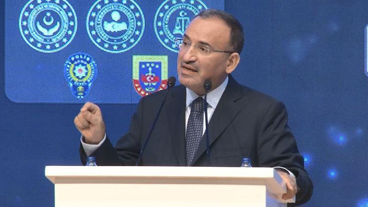 Adalet Bakanı Bozdağ: Bir kadını 15 yerinden bıçaklayana adli kontrol şartı verildiğinde yüreğim yanıyor