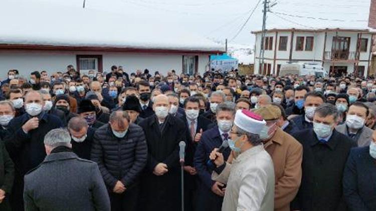 Bakan Soylu, AK Partili Ceylanın babasının cenazesine katıldı