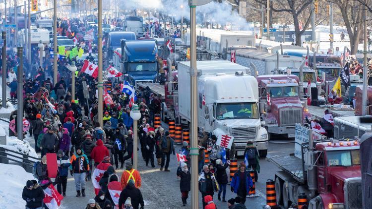 Kanadalı sürücülerin protestolarına yapılan milyonlarca dolarlık bağışlar iade edilecek