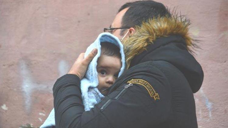 Adanada korkutan yangın: 1i bebek 2 kişi dumandan etkilendi