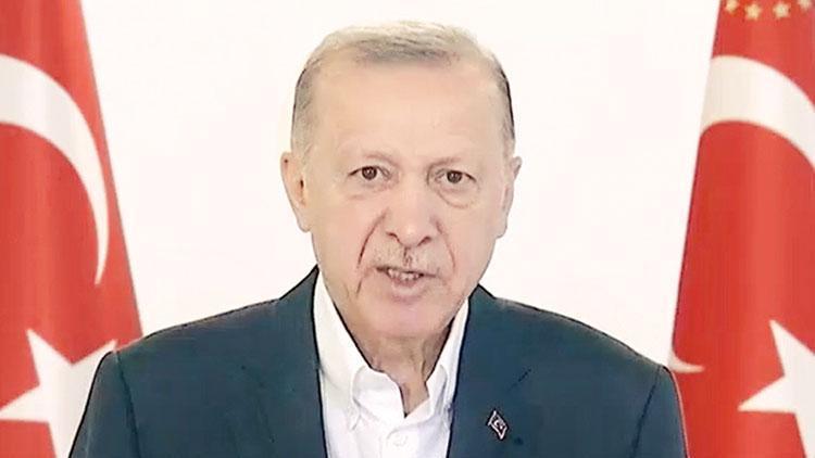 Cumhurbaşkanı Erdoğan için onlarca mesaj yağdı