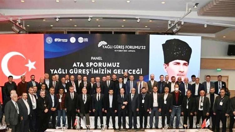 2022 Yağlı Güreş Forumu Antalyada gerçekleştirildi