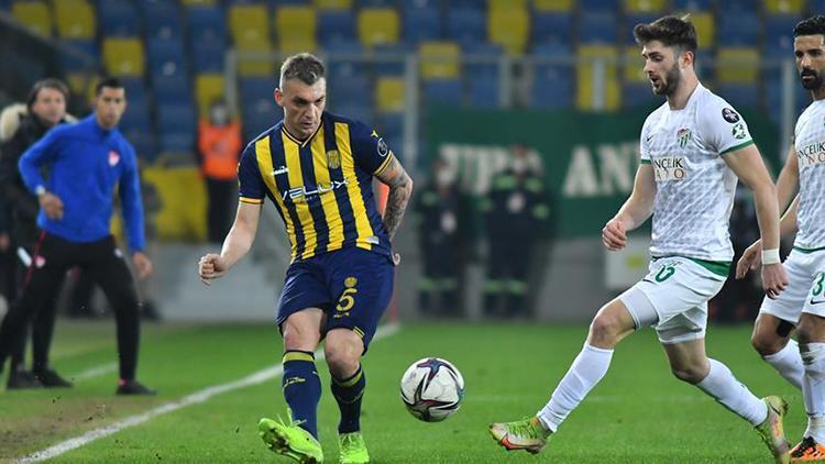 MKE Ankaragücü, Bursasporu 2 golle yendi