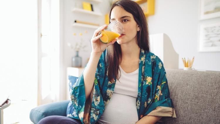 Hamileyken bitki çayı içilir mi? Hamileyken içmeniz ve kaçınmanız gereken içecekler! 