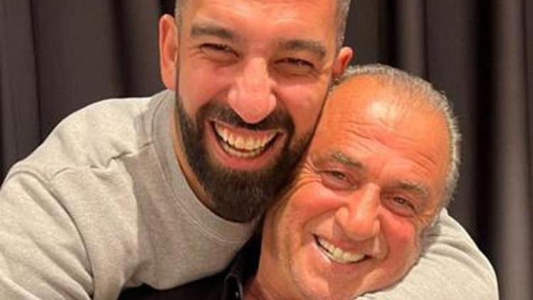 Son Dakika: Galatasarayda Arda Turan kararı Fatih Terim ile çekildiği fotoğraf sonrası çarpıcı iddia...