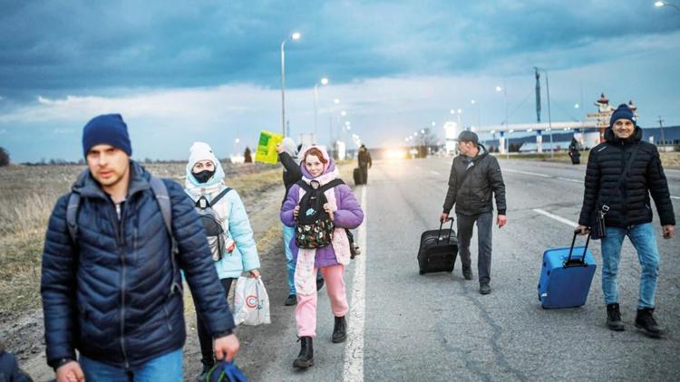 Ukraynadan büyük kaçış İstikamet Putinden en uzağa