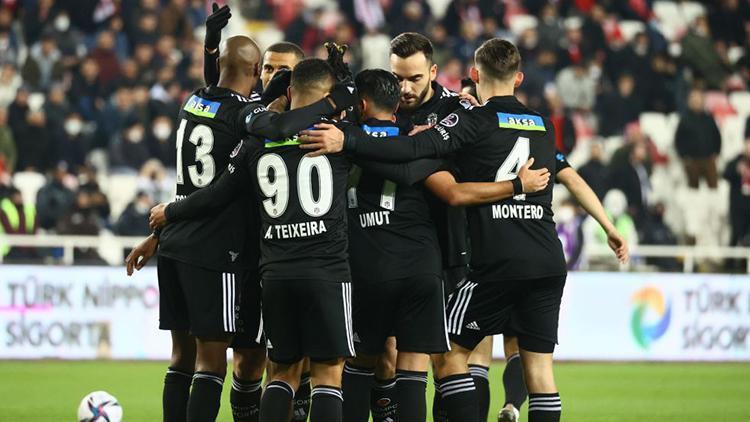 Sivasspor 2-3 Beşiktaş (Maçın özeti ve golleri)