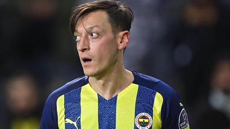 Son dakika: Trabzonspor öncesi Fenerbahçede Mesut Özil gelişmesi İsmail Kartal açıkladı