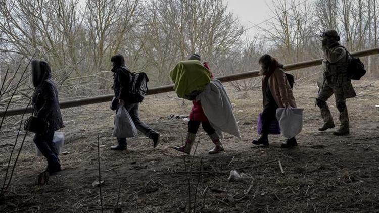 Ukrayna Dışişleri Bakanlığı, yabancı öğrencilere eşitsiz muamele iddialarına cevap verdi