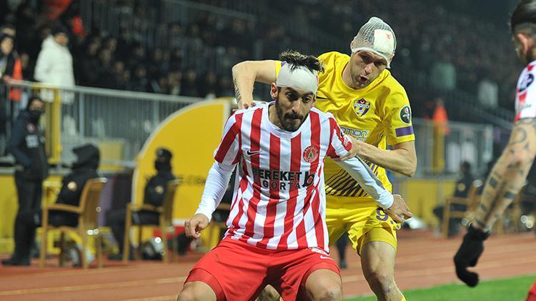 Eyüpspor, ilk 2 şansını zora soktu, Ümraniyespor Süper Lige göz kırptı