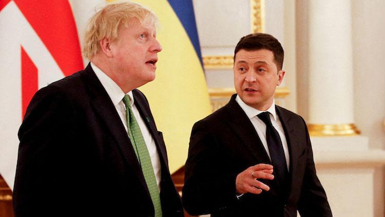 İngiltere Başbakanı Johnson ile Ukrayna Devlet Başkanı Zelenskiy telefonda görüştü