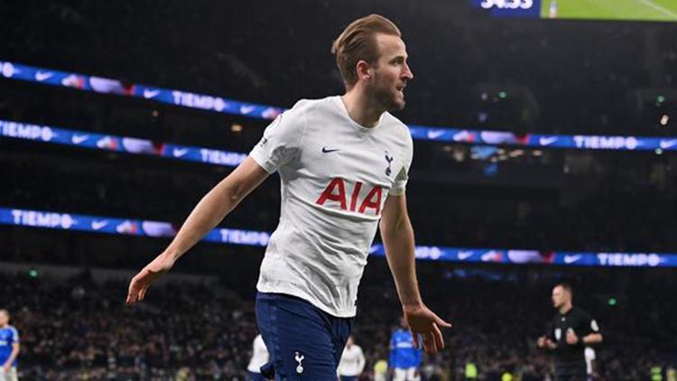 Kanein tarihe geçtiği maçta Tottenhamdan 5 gol