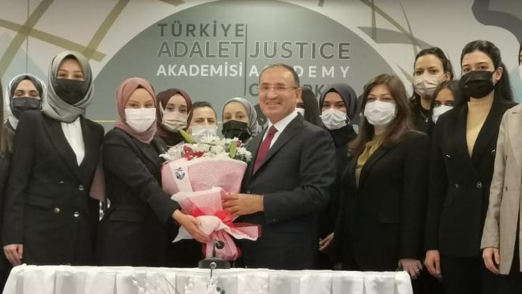Bakan Bozdağ: Kadına karşı suçlarda ücretsiz avukat görevlendirilecek