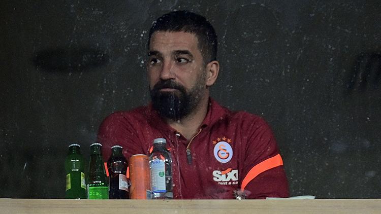 Son Dakika: Galatasarayın Barcelona kadrosu belli oldu Arda Turan kararı...