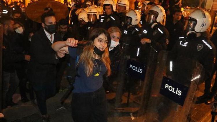 Feminist Gece Yürüyüşünde polis merkezine götürülen 30 kadın serbest