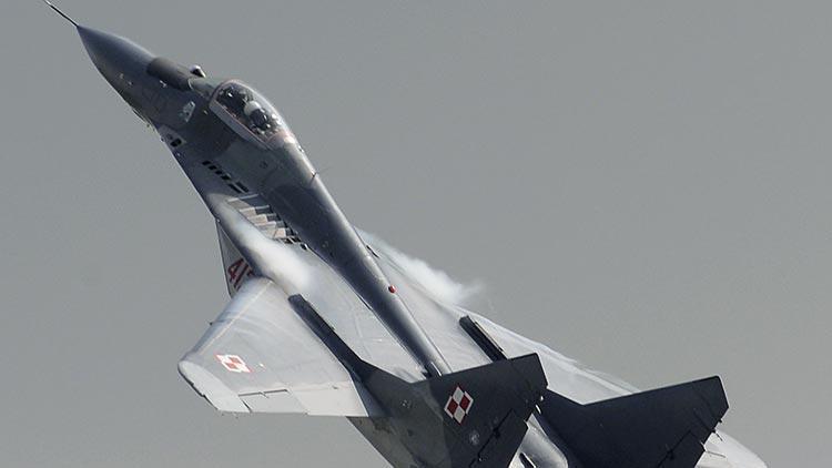 Kremlin uyardı: Polonya’dan Ukrayna’ya uçak, tehlikeli olur