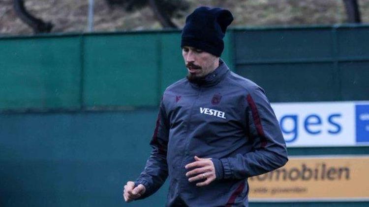 Trabzonsporlu Hamsik, tedavi için Slovakyaya gitti