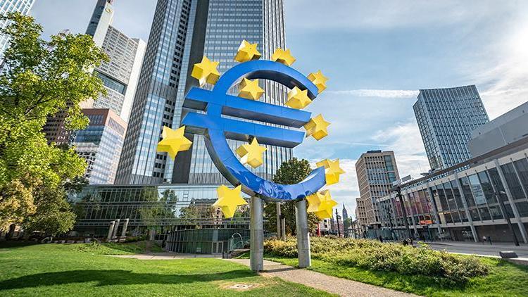 ECB, faiz oranlarını değiştirmedi