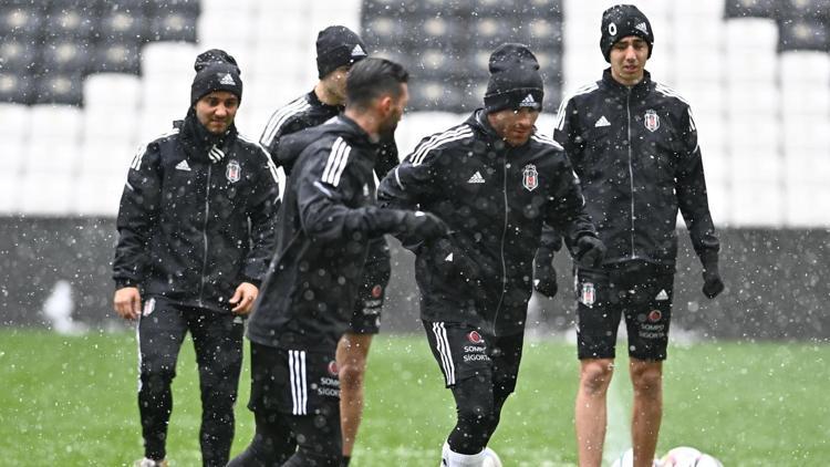 Beşiktaş, Galatasaray maçına 7 eksikle devam etti