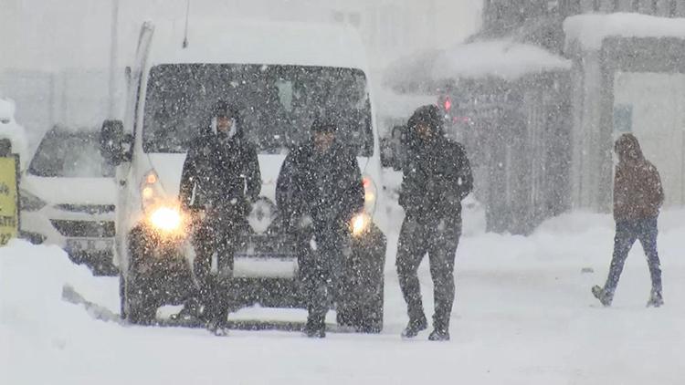 Mardin, Bingöl, Iğdır, Muş, Diyarbakır, Kars ve Sinopta eğitime kar engeli