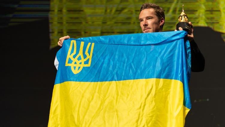 Benedict Cumberbatch, İngiltereye giden Ukraynalı sığınmacılara evinin kapılarını açıyor