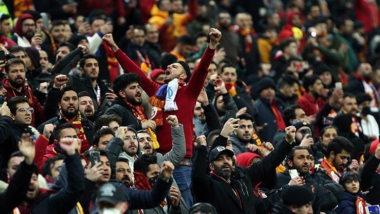 Barcelona, Nef Stadındaki atmosfere hayran kaldı