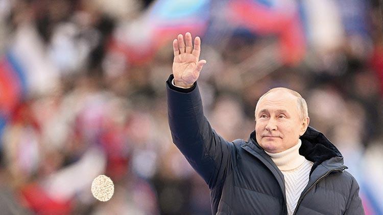 Putin kurmaylarını topladı: Savaşa devam mı tamam mı toplantısı...