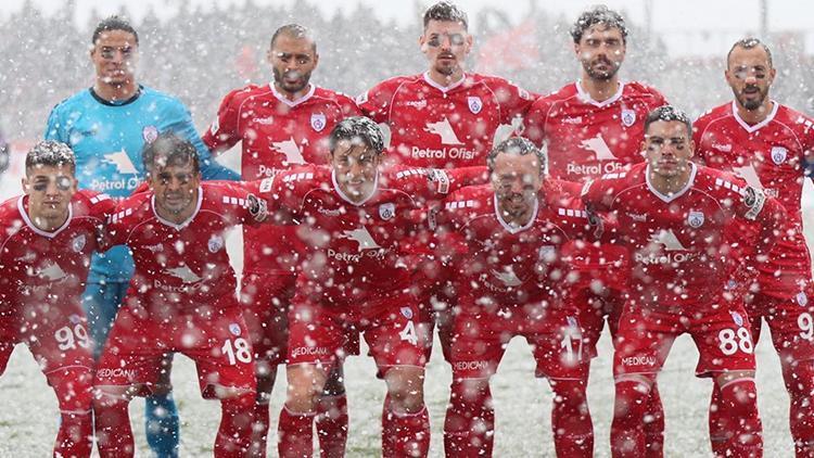 Altınordu üst üste 3 galibiyetle kümede kalma umutlarını artırdı