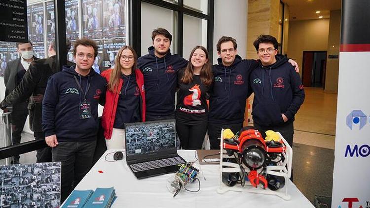 Liseliler su altı robotu geliştirdi