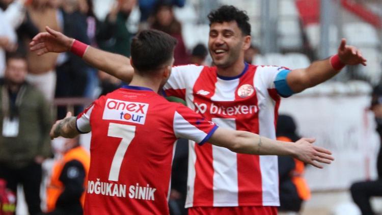 Antalyaspor bu sezon ilk kez 3 maç üst üste kazandı