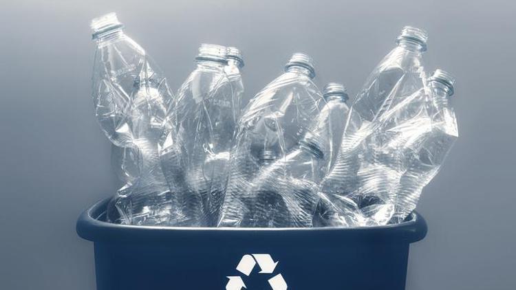 Geri dönüşüme giren plastiklerle ilgili bilim dünyasını şoke eden araştırma ‘Zehirli bir kokteyl içiyoruz’